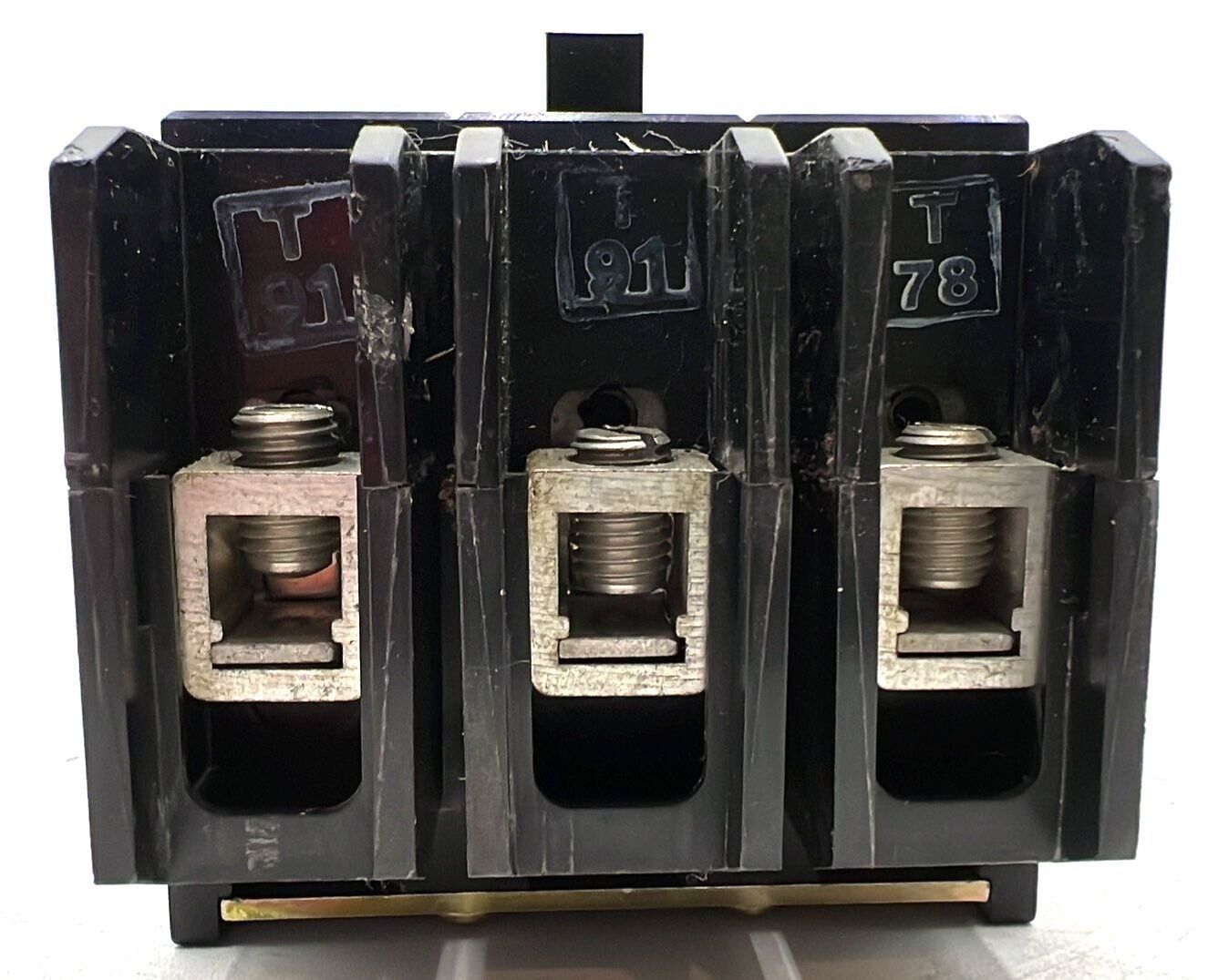 Cutler-Hammer GHB3040 Used