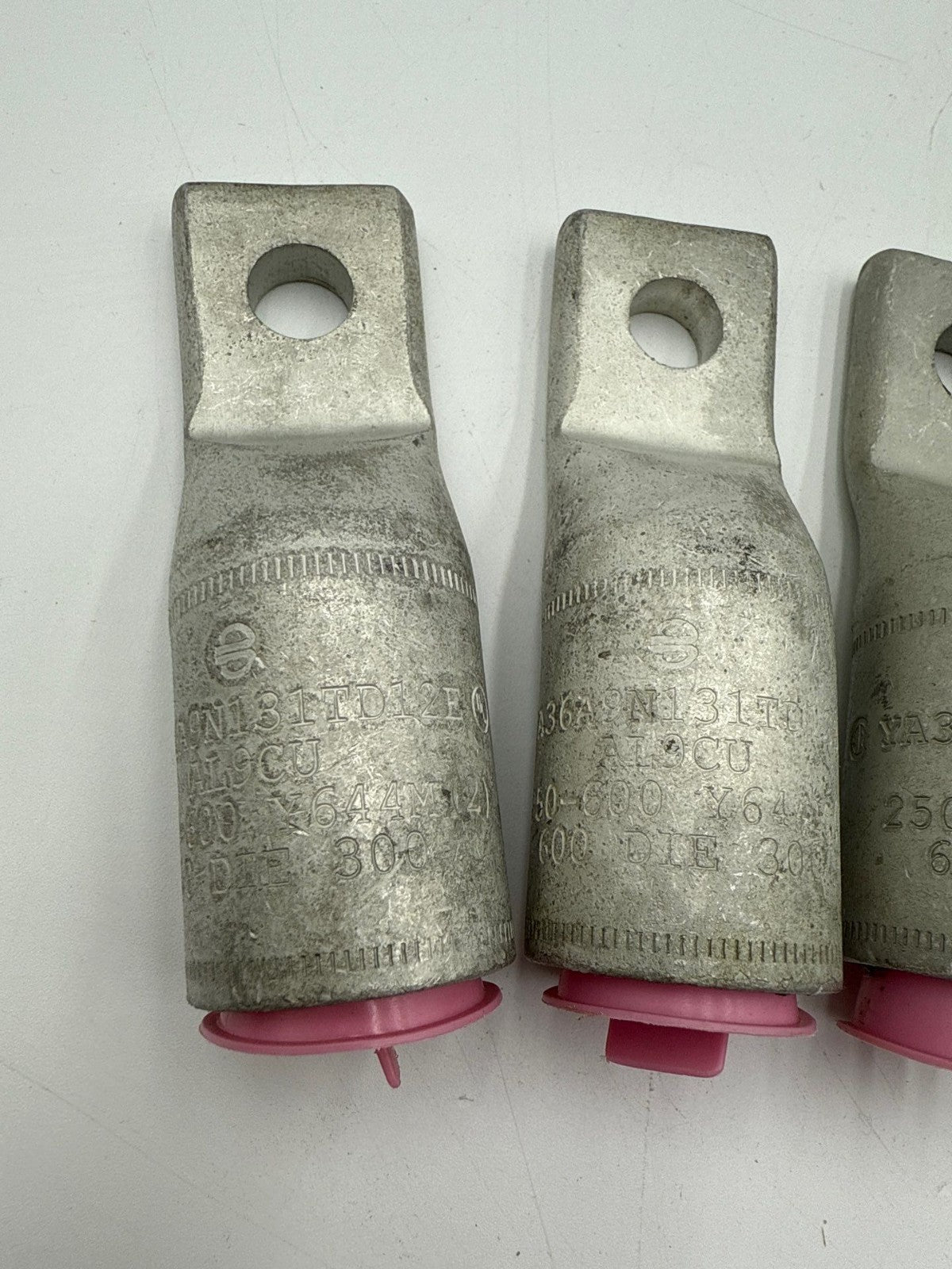 3PC Burndy YA36A9N131TD12E Compression Lug 1 Hole 250-600MCM New