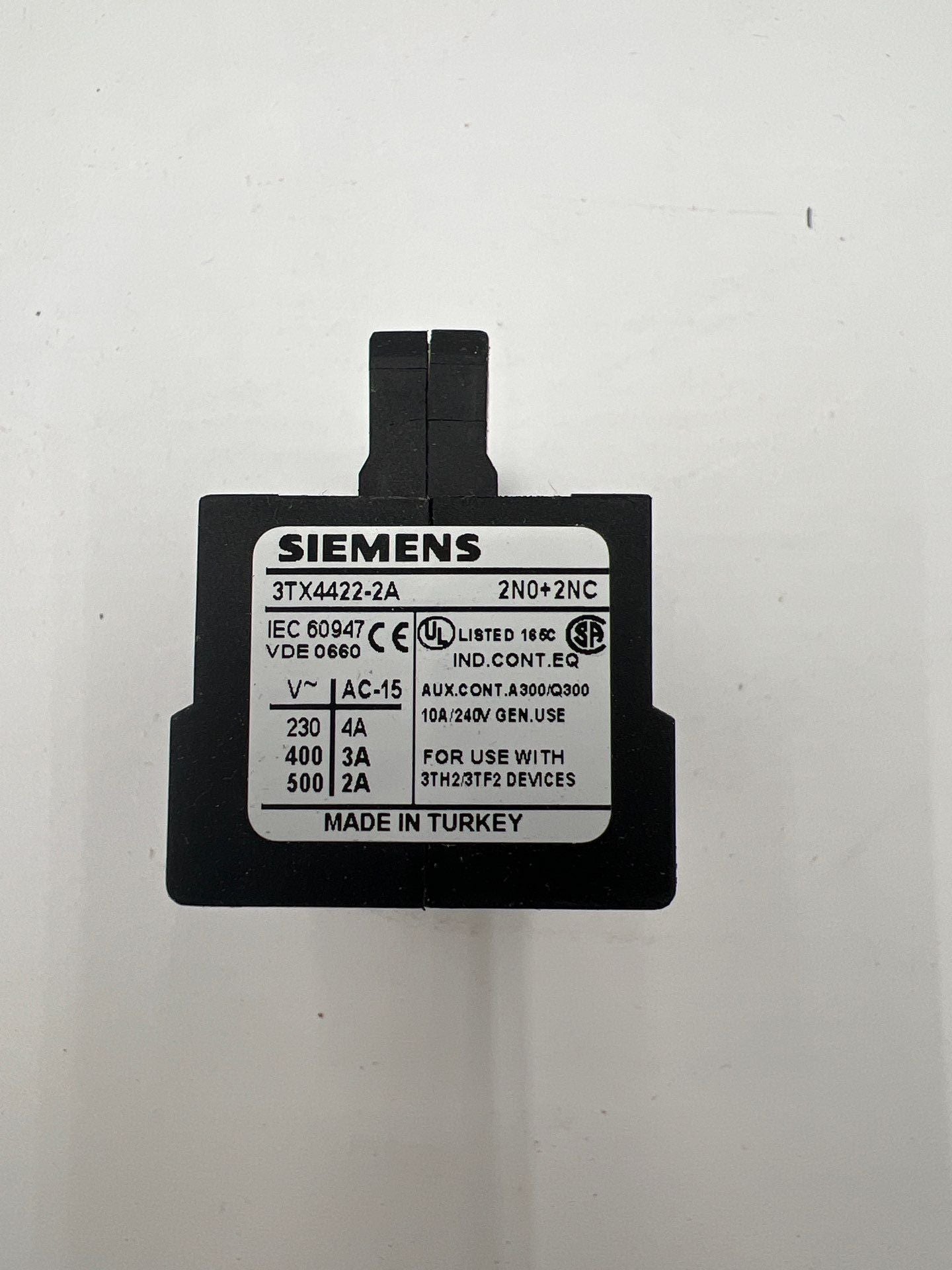 Siemens 3TX4422-2A Relay Socket 11-Pin 250V 10A DIN Rail New