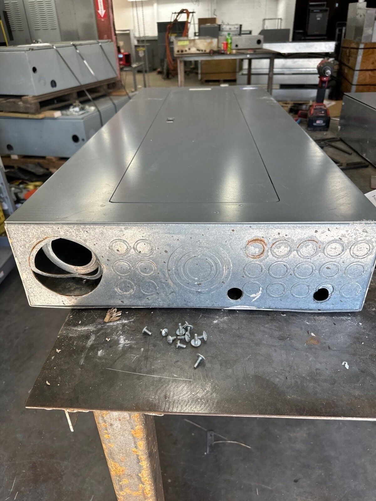 Square D NQOD442M225 Panelboard 225A 208/120V 3PH 4W MCB 42 Circuit Indoor Encl P381 Used