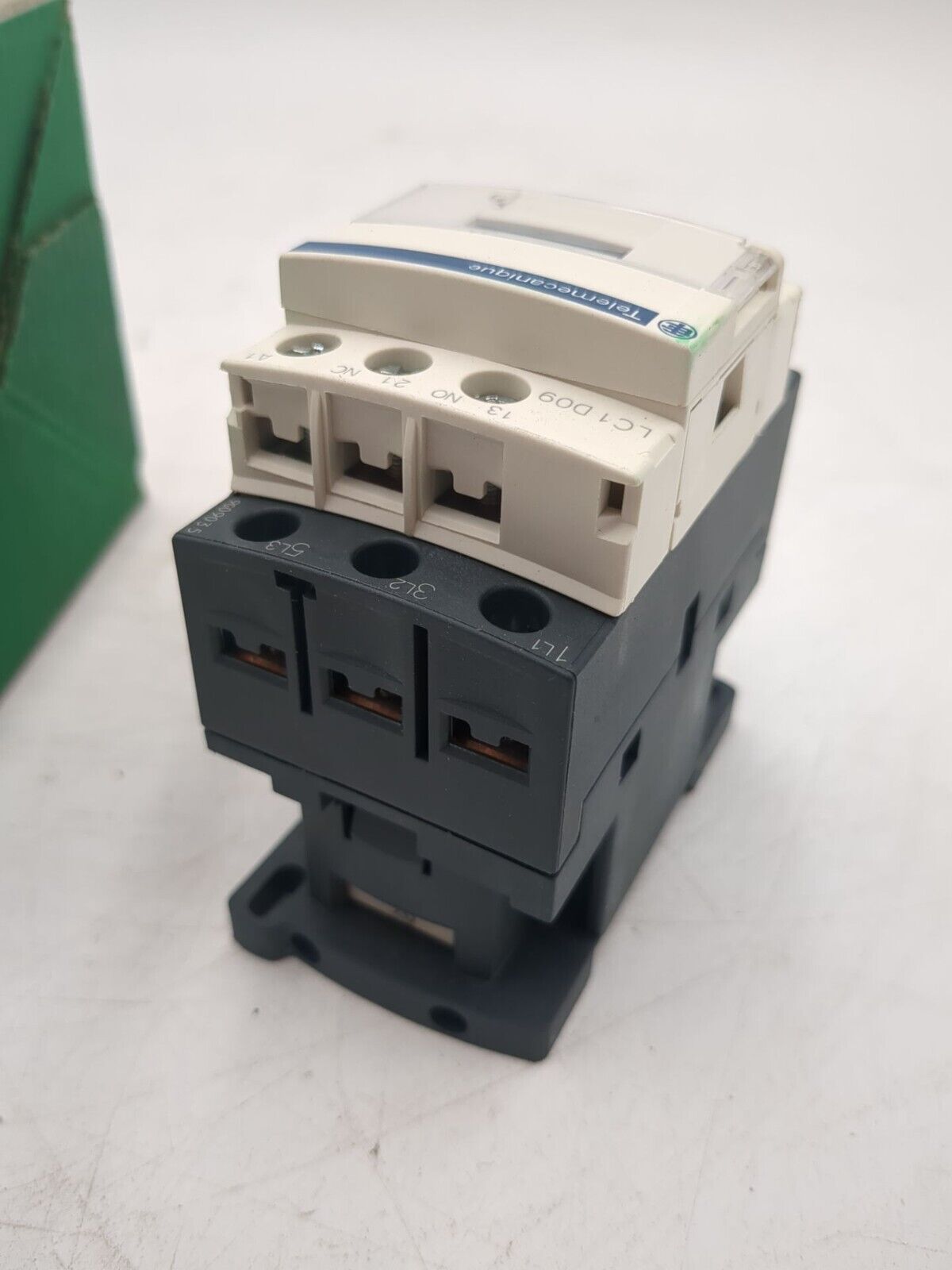 Square D LC1D09B7 New