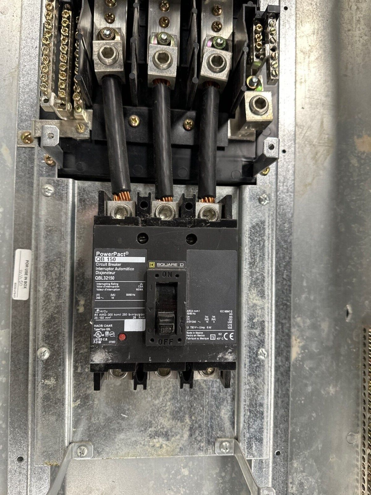 Square D NQOD442M225 NQOD Panelboard 225A 208Y/120V 3PH 4W 42 Cir Main QBL32150 P404 Used