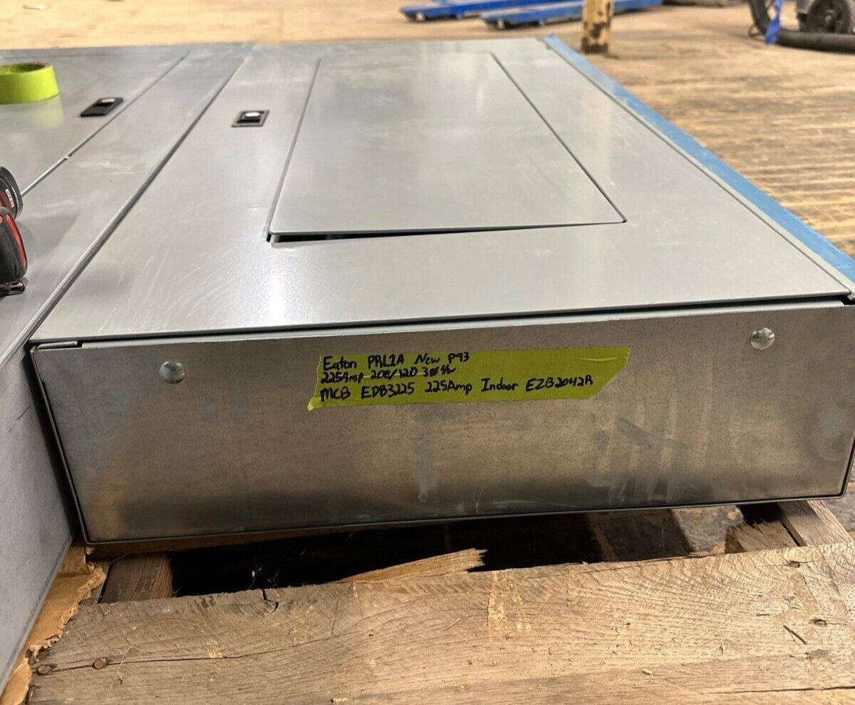 Eaton PRL1A Panelboard 225A 208Y/120V 3PH 4W MCB 42 Circuit 225 Amp EDB3225 P093 New