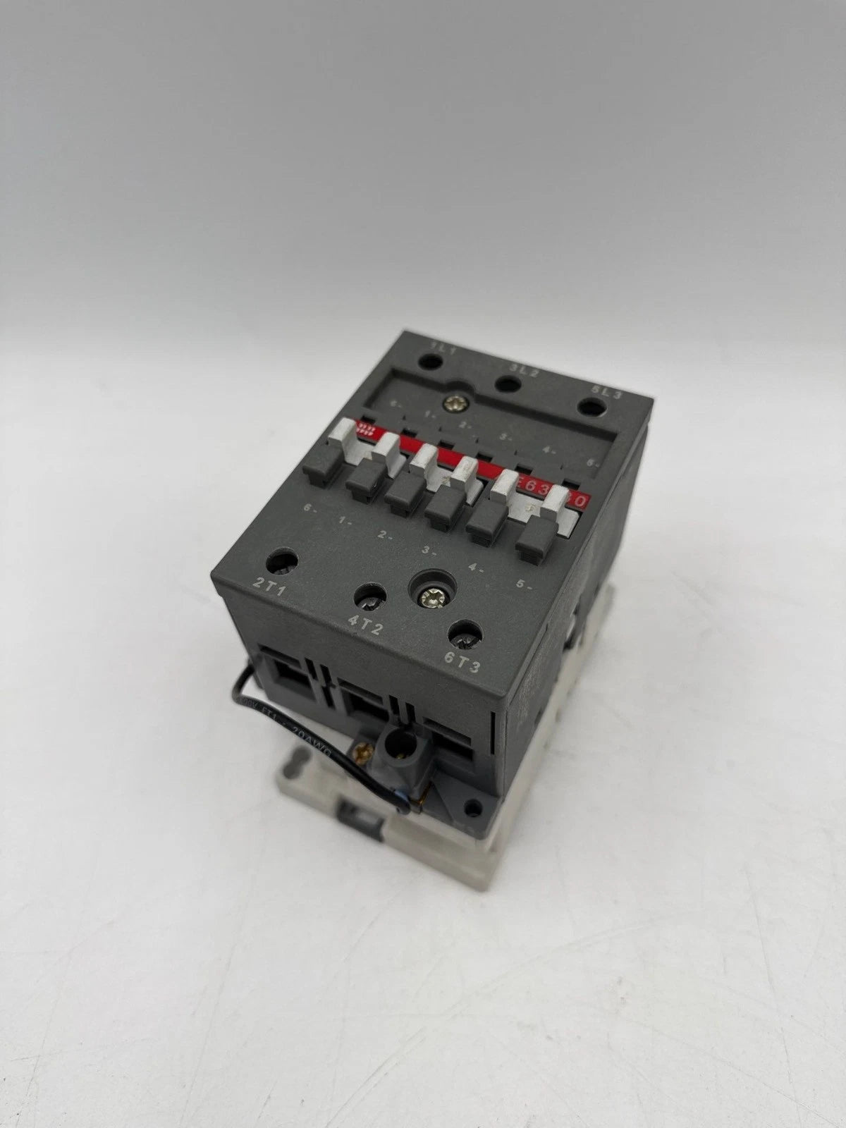 ABB AE63-30 Contactor 90A 3P 600V 3PH 60HP Coil 24VDC CDL5-01 Aux Contact Block Used