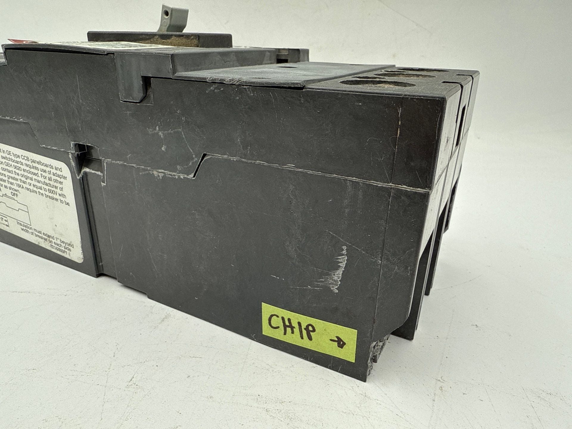 GE SFLA36AT0250 Circuit Breaker 250A 3P 600V Frame 250 Amp 3 Pole CHIPPED Used