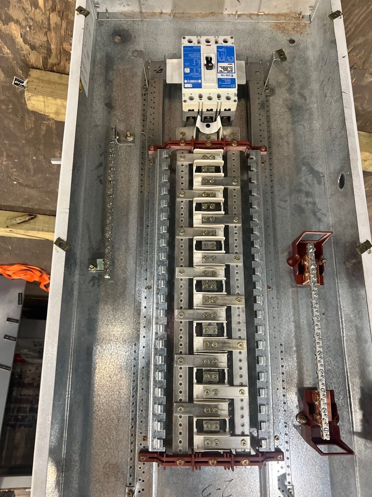 CH PRL1A Panelboard 100A 120/208V 3PH 42Cir Indoor MCB EHD3100 100 Amp Panel Used