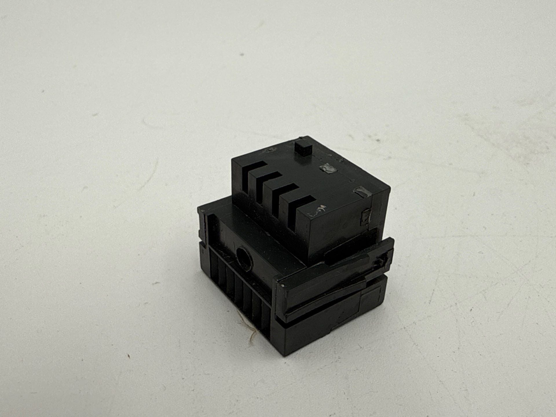 GE SRPF250A90 Rating Plug 90A SRPF250 90 Amp Frame SFDA SFHA SFLA SFPA Used