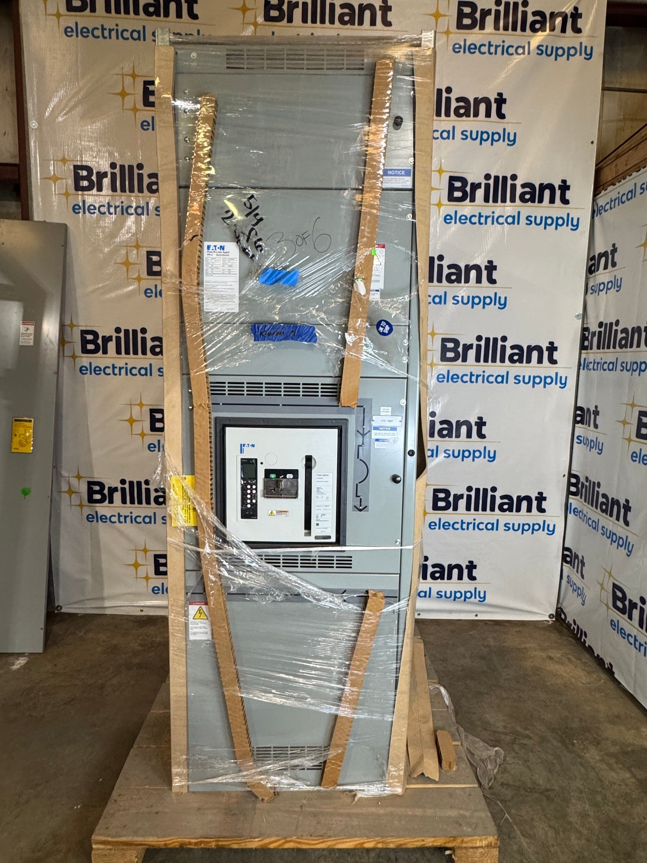 Eaton RYR6163B Circuit Breaker 1600A 3P 600V LSIG Maintenance Mode Trip PXR25 New