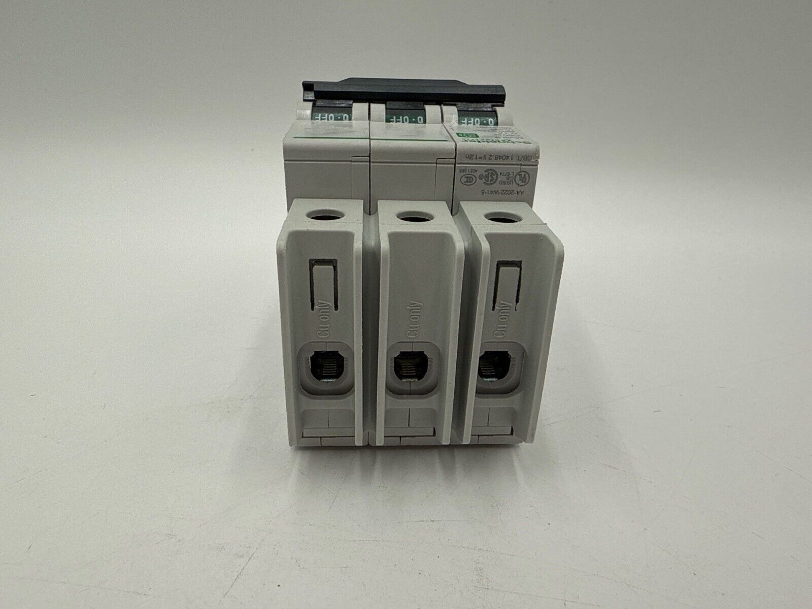 Schneider M9F43301 New