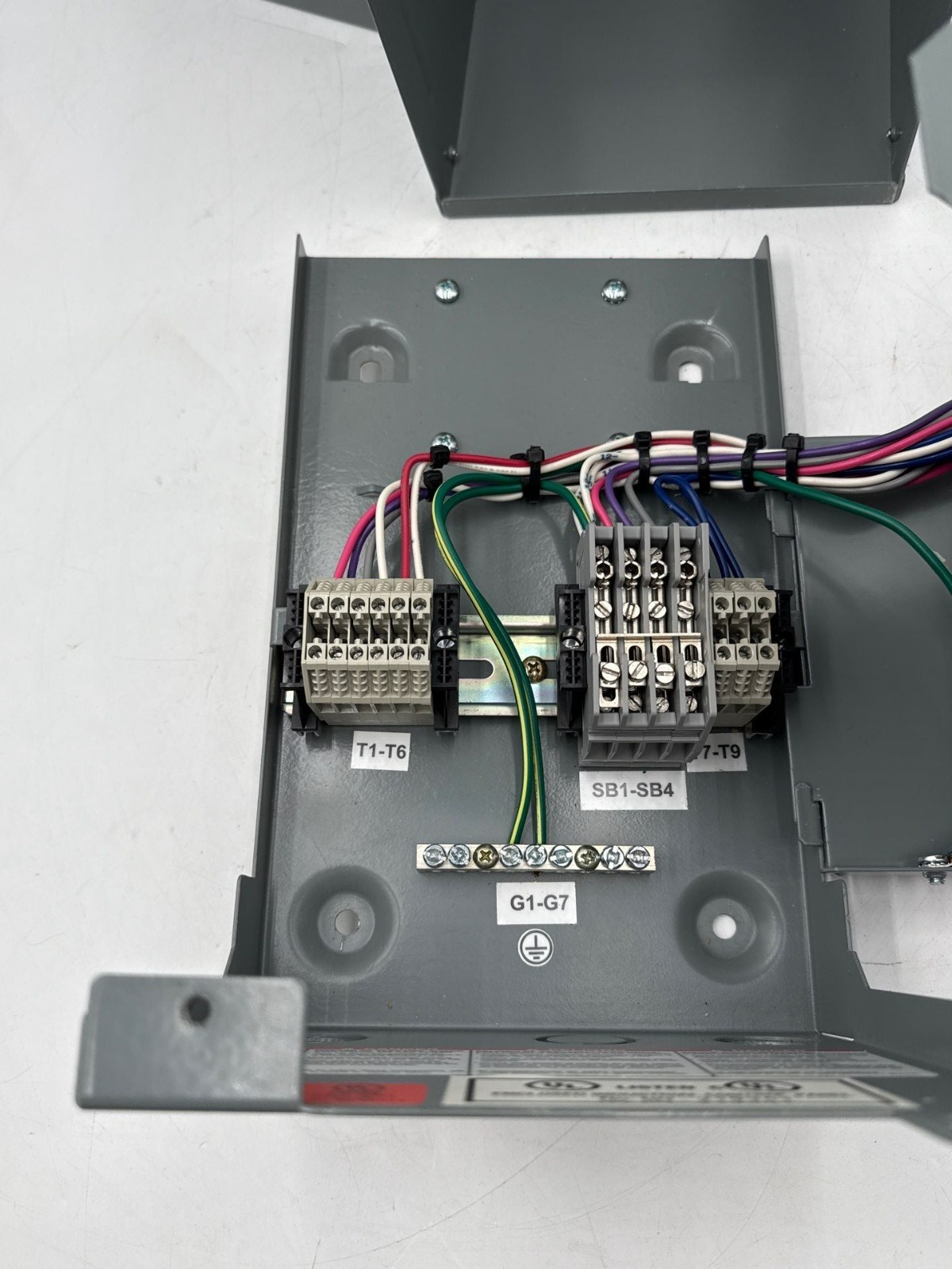 Square D HDMPM21048311 PowerLogic High Density Power Meter Cabinet PM210 Used