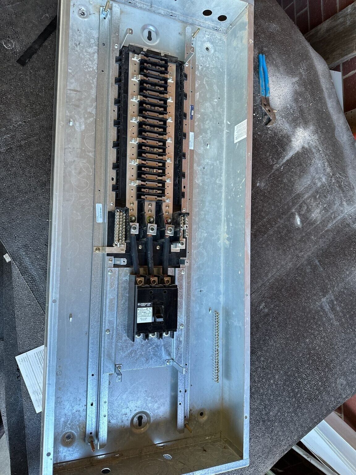 Square D NQOD Panelboard 100A 208Y/120V 3PH 4W MCB Main Q2L3100 42 CIR NEMA 1 P319 Used