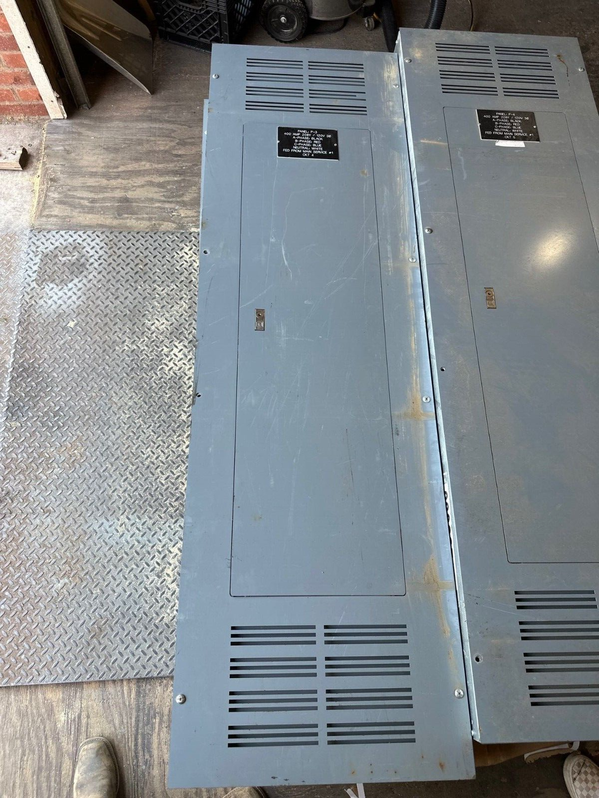 Square D NQ Panelboard 400A 208Y/120V 3PH 4W Indoor Encl Main Lug 84 Circuit MLO P521 Used