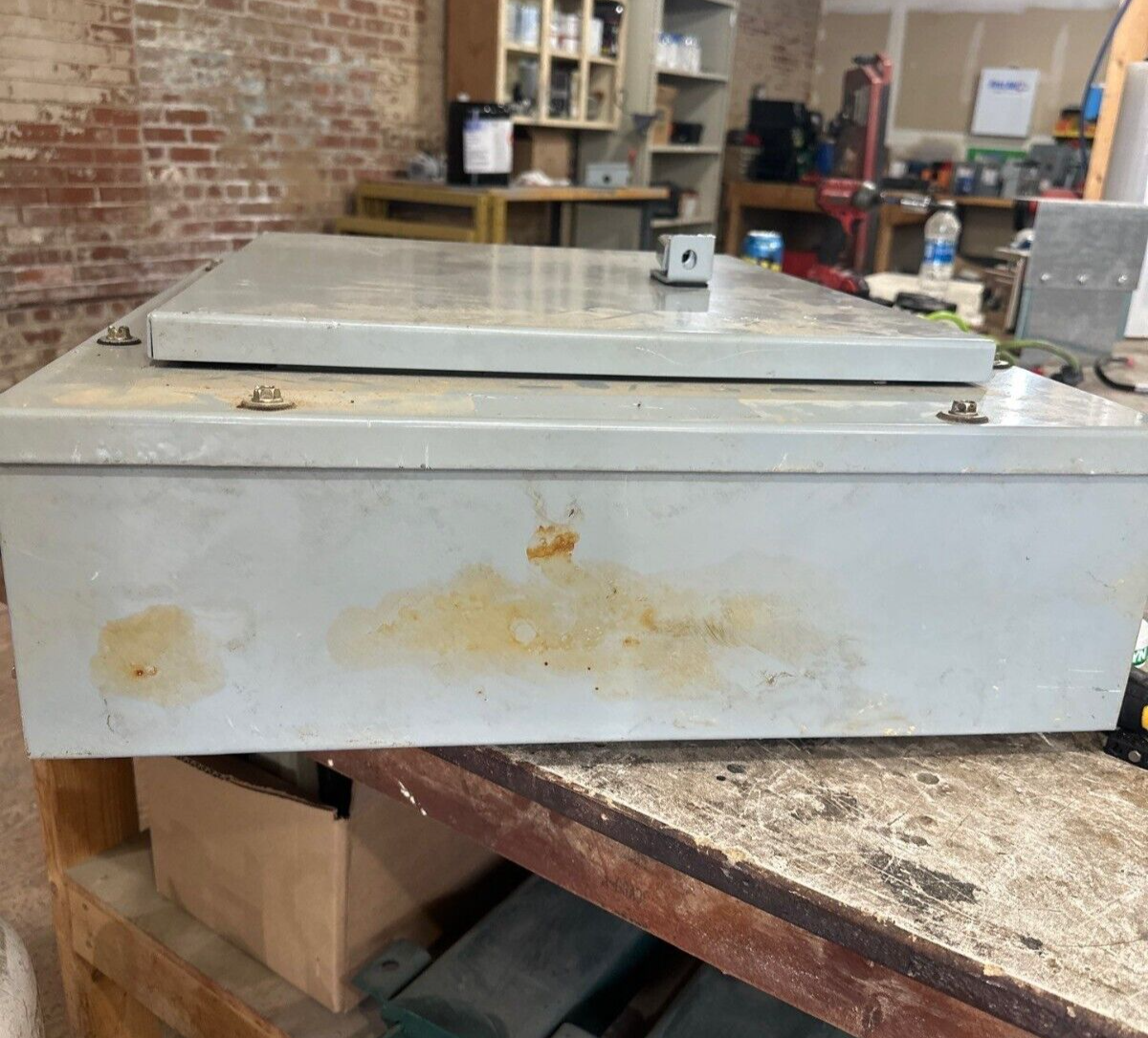 GE AQF3121AB Panelboard 125A 208/120V 3PH 4W 3R Outdoor Encl MCB Main 30 Amp P484 Used