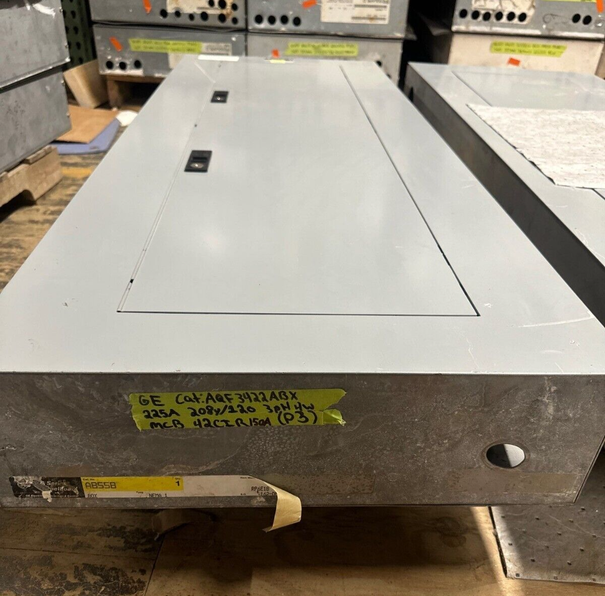 GE AQF3422ABX Panelboard 225A 208Y/120V 3PH 4W Indoor Encl MCB 42 Circuit AB55B P003 Used