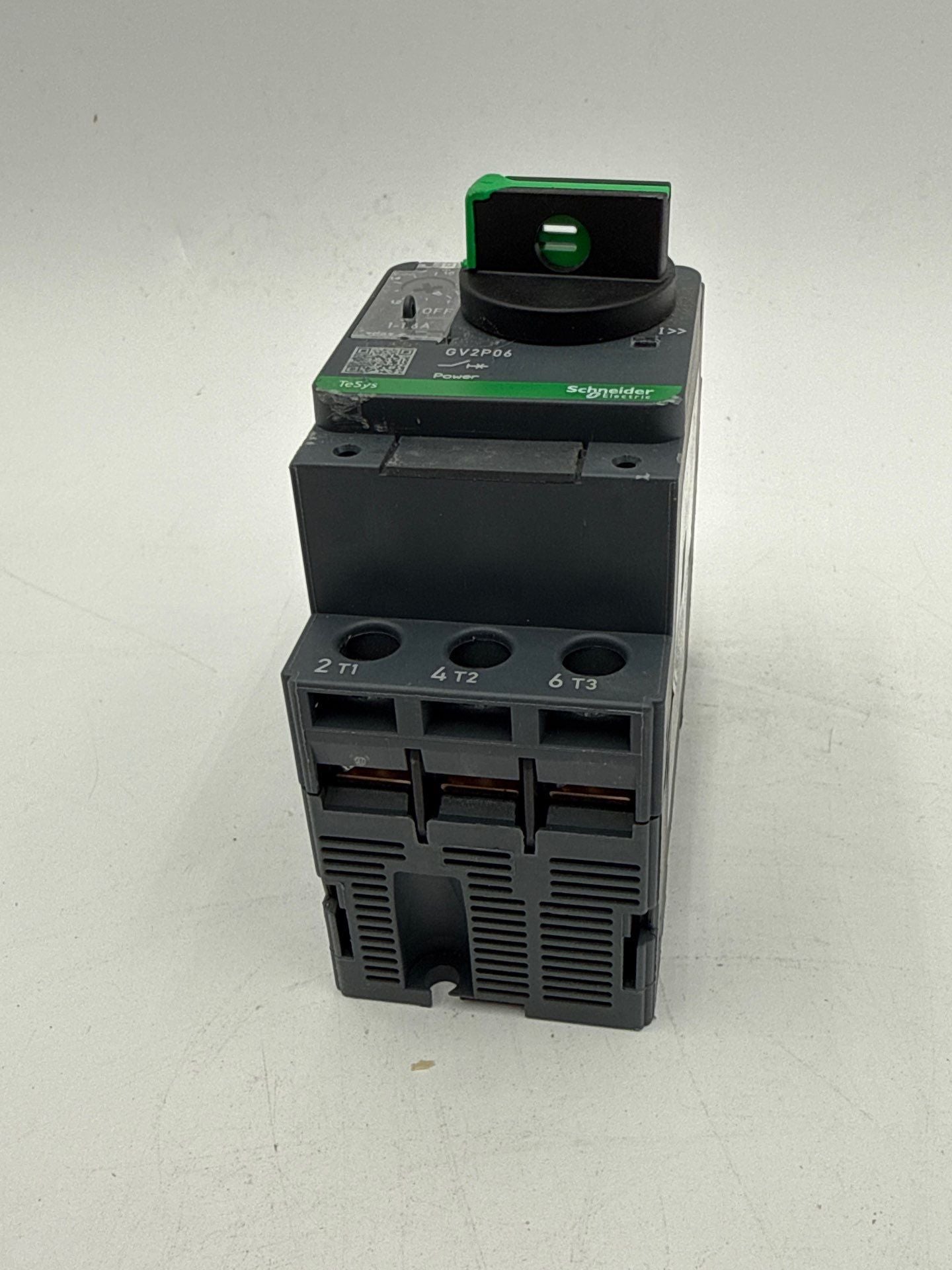 Schneider GV2P06 Circuit Protector Manual Starter 1-1.6A 3P 690V TeSys Deca New