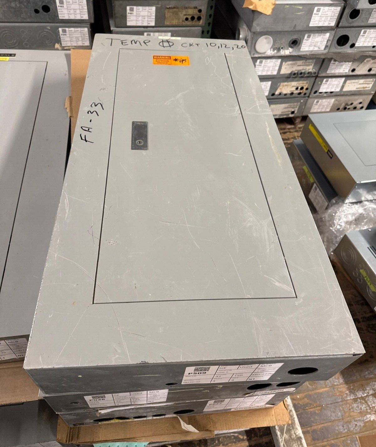 Siemens CDP-7 Panelboard 150A 208/120V 3PH 4W 42 Cir Indoor Encl MCB QJ23B150 P509 Used