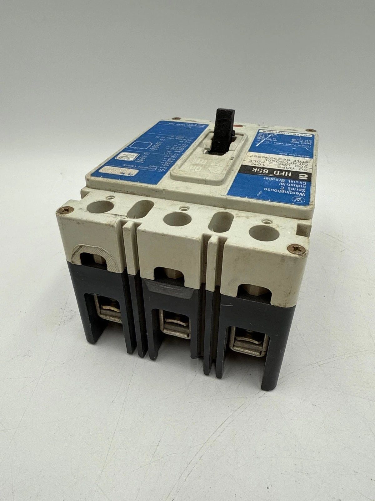Westinghouse HFD3030L Circuit Breaker 30A 3P 600V 3PH HFD Bolt On 30 Amp 3 Pole Used