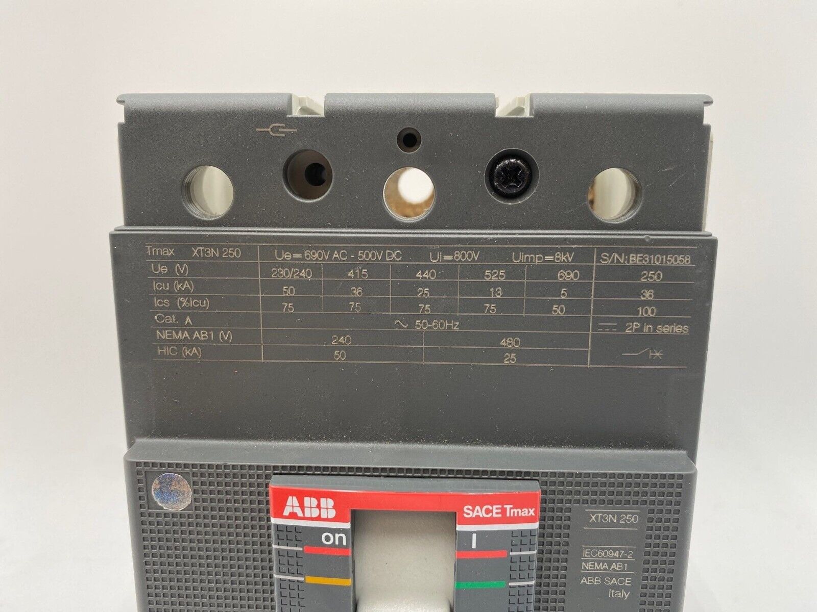 ABB XT3NE3200AFF000XXX New