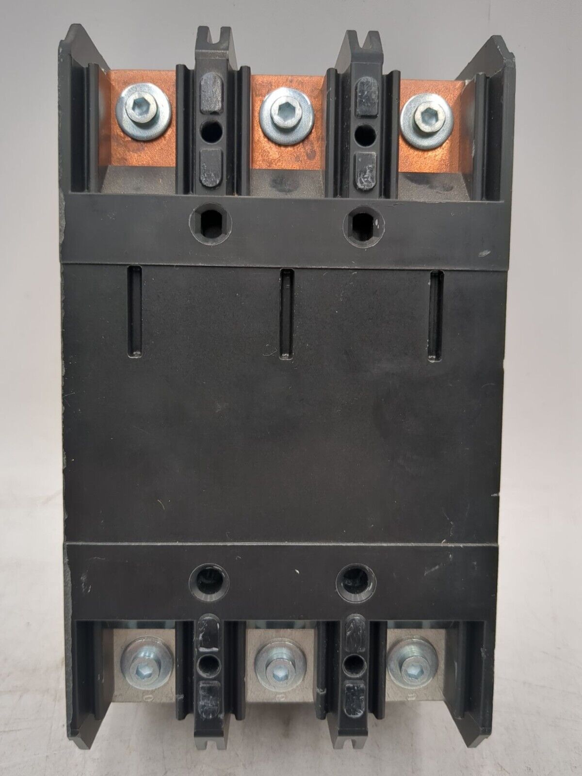 Square D KGL32225 Used