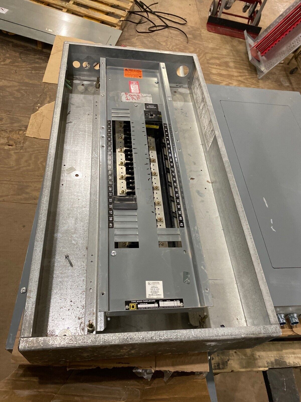 Square D NQOD Panelboard 100A 208/120V 3PH 4W 42 Circuit Indoor Encl MCB QOB3100 P648 Used