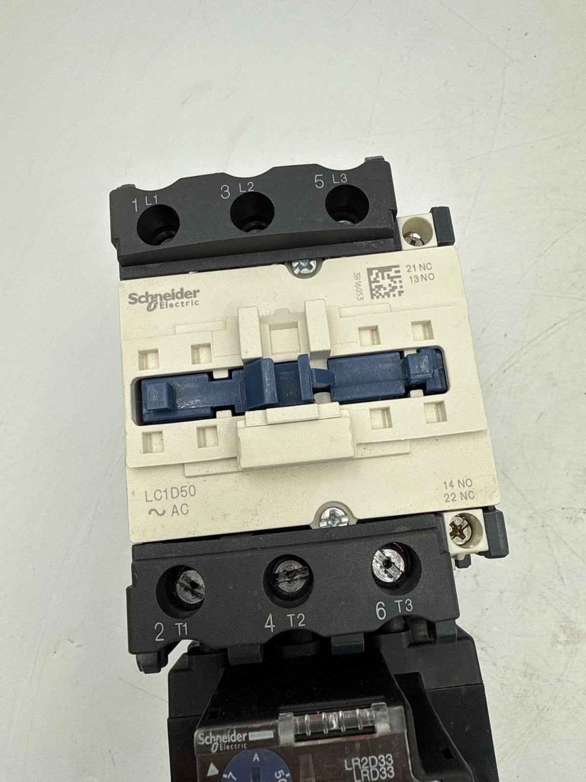 Schneider LC1D50 Starter 70A 3P 600V Coil 120V LC1D50G7 Overload LRD3357 Used