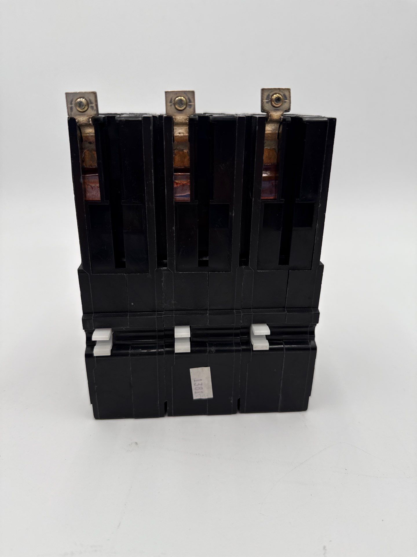 Square D QOB3150VH Bolt On Circuit Breaker 150A 3P 240V 22kA QOB 150 Amp Used