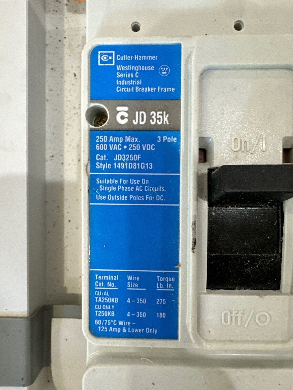 Westinghouse PRL3A Panelboard 400A 480V 3PH 3W Indoor Encl MCB JD3200 400 Amp P541 Used