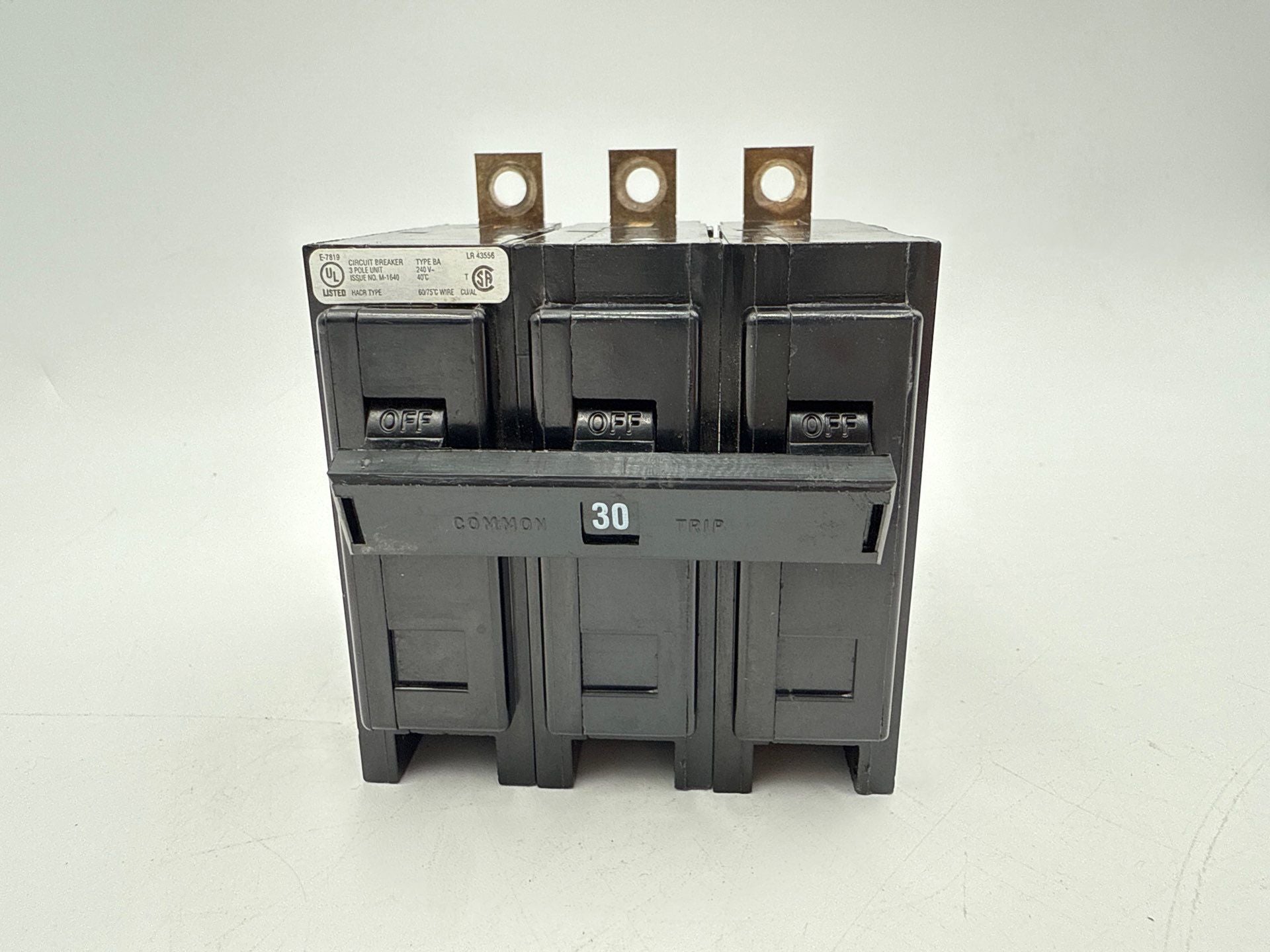 Eaton BAB3030H Circuit Breaker 30A 3P 240V BAB 30 Amp 3 Pole Bolt On 3PH Used