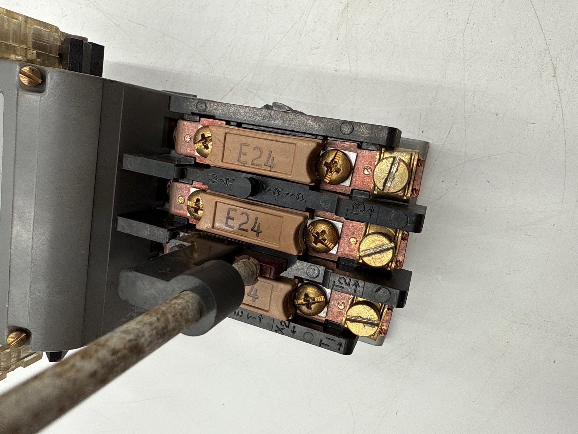 Furnas 14DP32AF71 Magnetic Starter 27A 3P 600V Size 1 Coil 110-120V Used