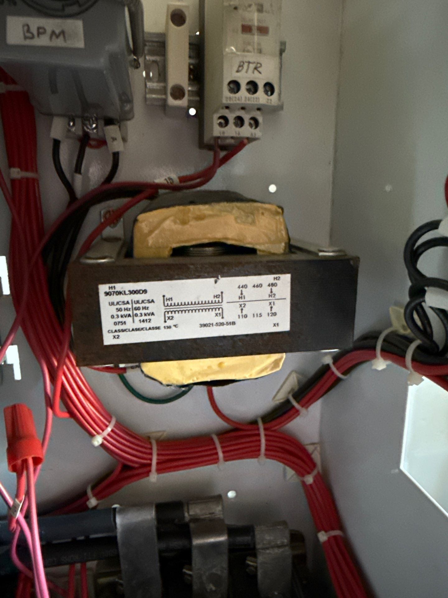 Square D Model 6 32" 250A MCC Combo Bucket Size 4 Reversing Starter Used