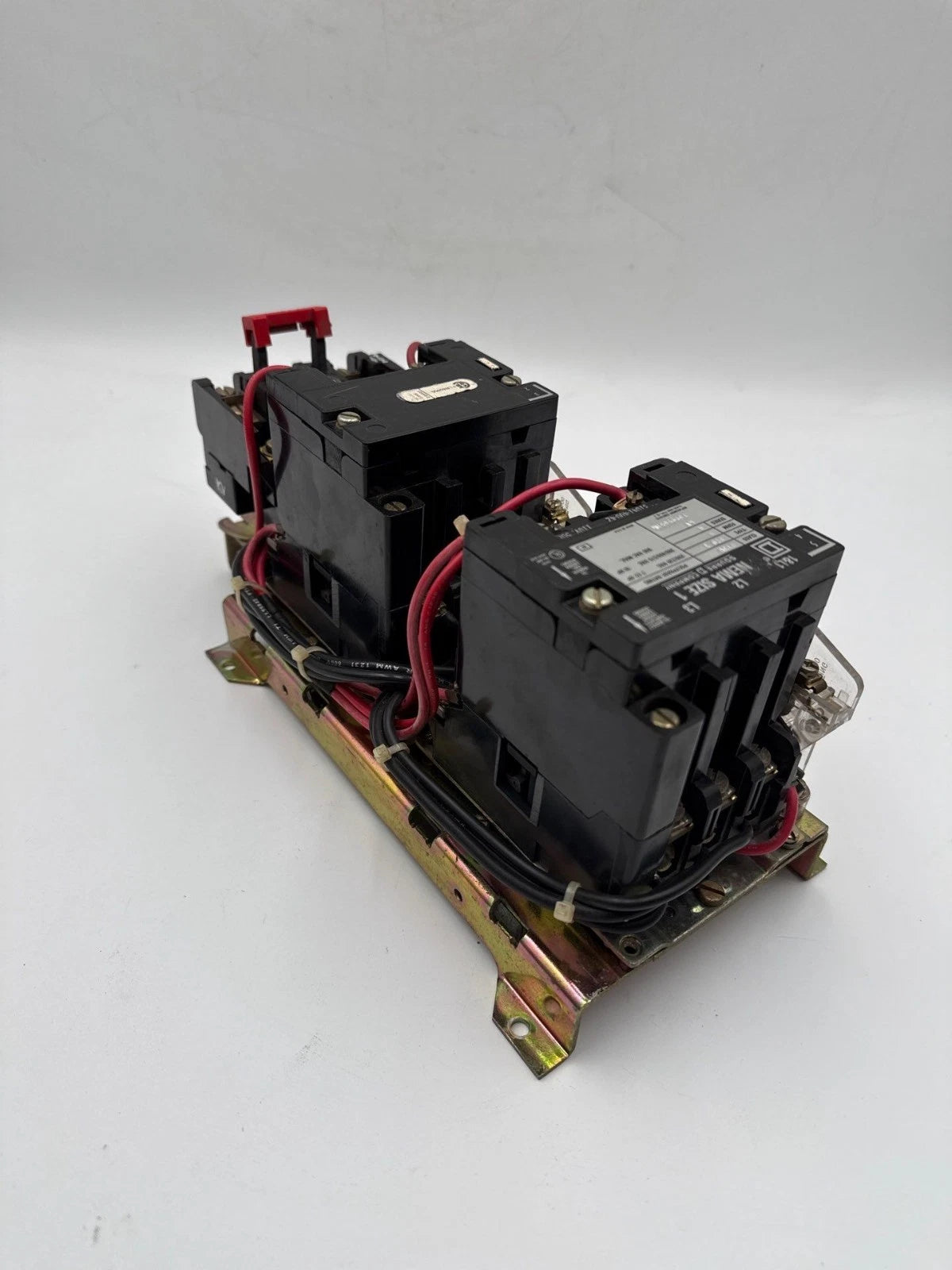 Square D 8736SC07 NEMA Size 1 Reversing Starter Coil 110/120V 27A 3P 600V 10HP Used