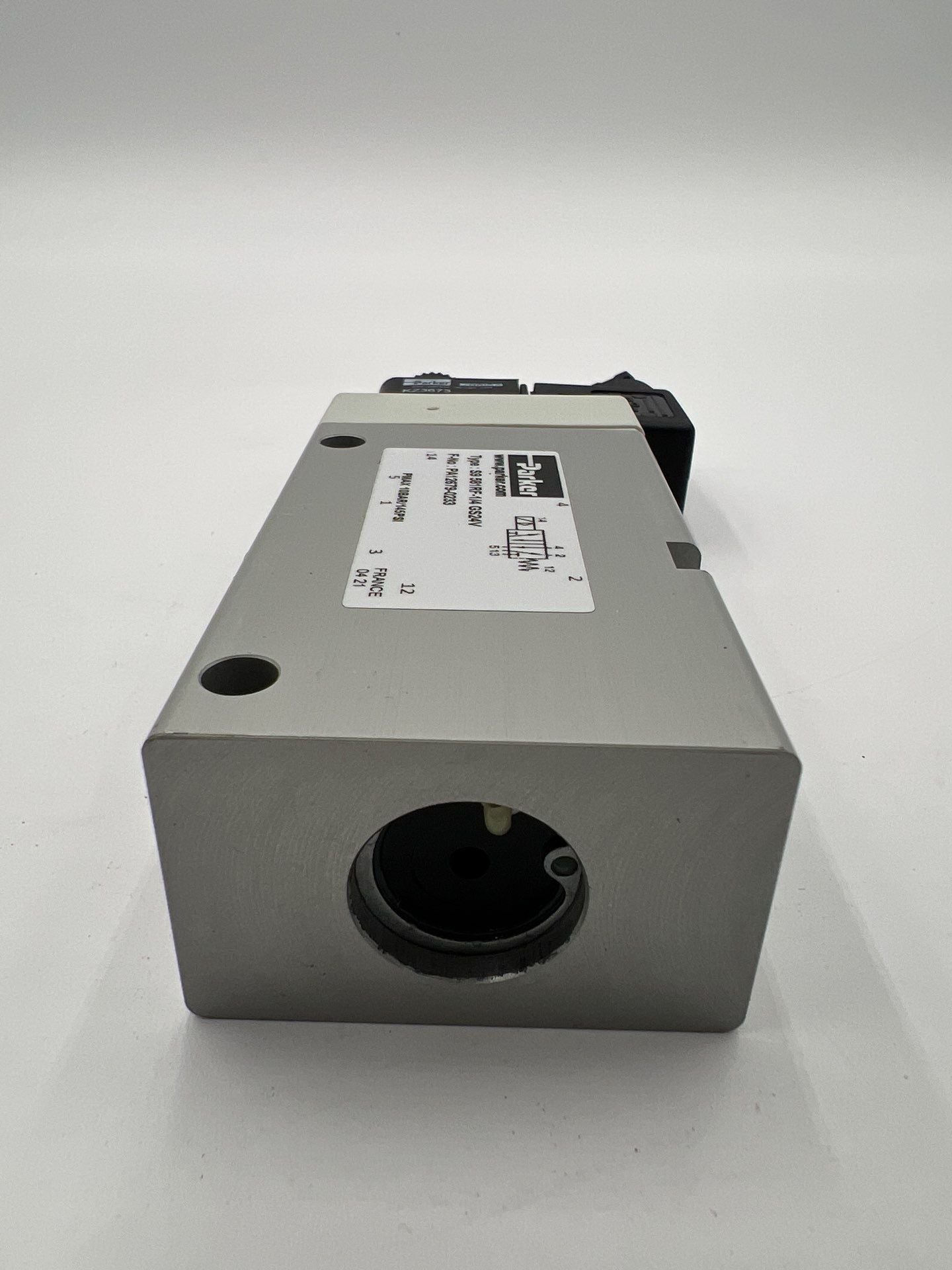 Parker PA12679-0233 New