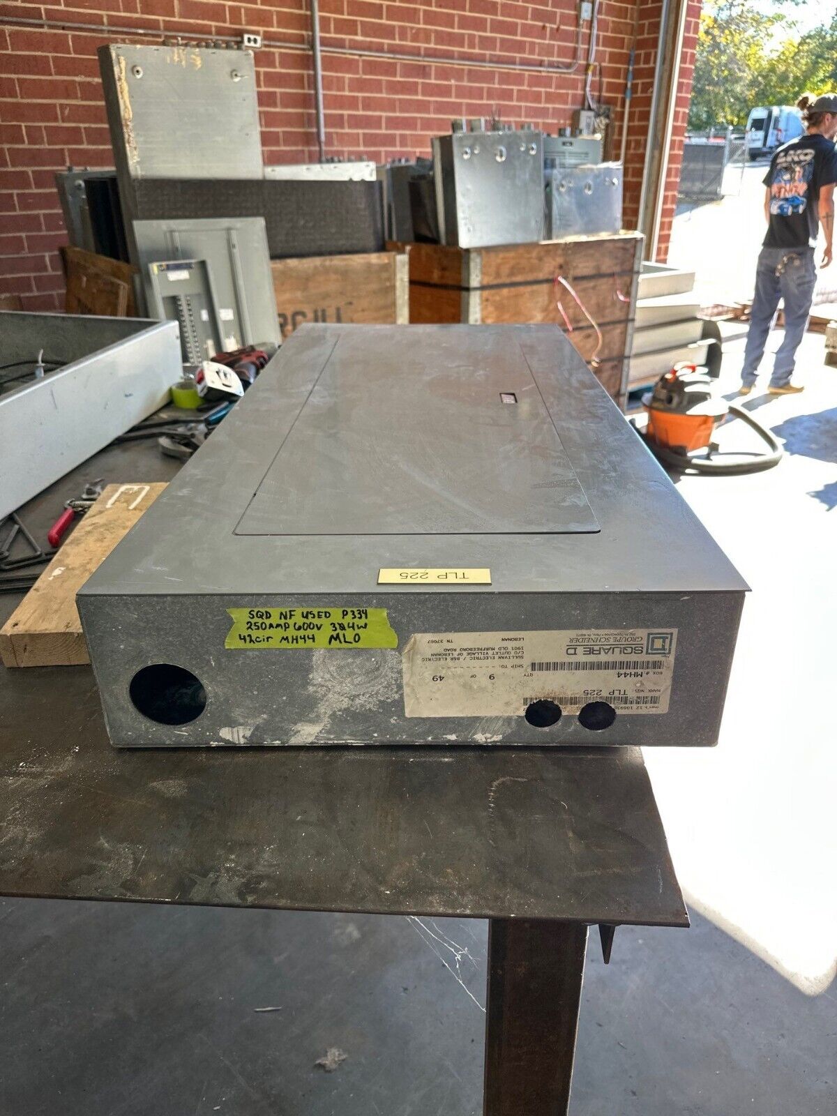 Square D NF Panelboard 250A 600Y/347V 3PH 4W Main Lug MLO Indoor Encl 42 Circuit P334 Used