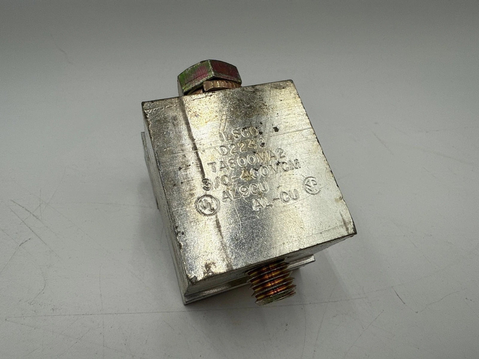 1PC Westinghouse TA800MA2 Circuit Breaker Terminal Lug 3/0-400MCM Ilsco D2242 New