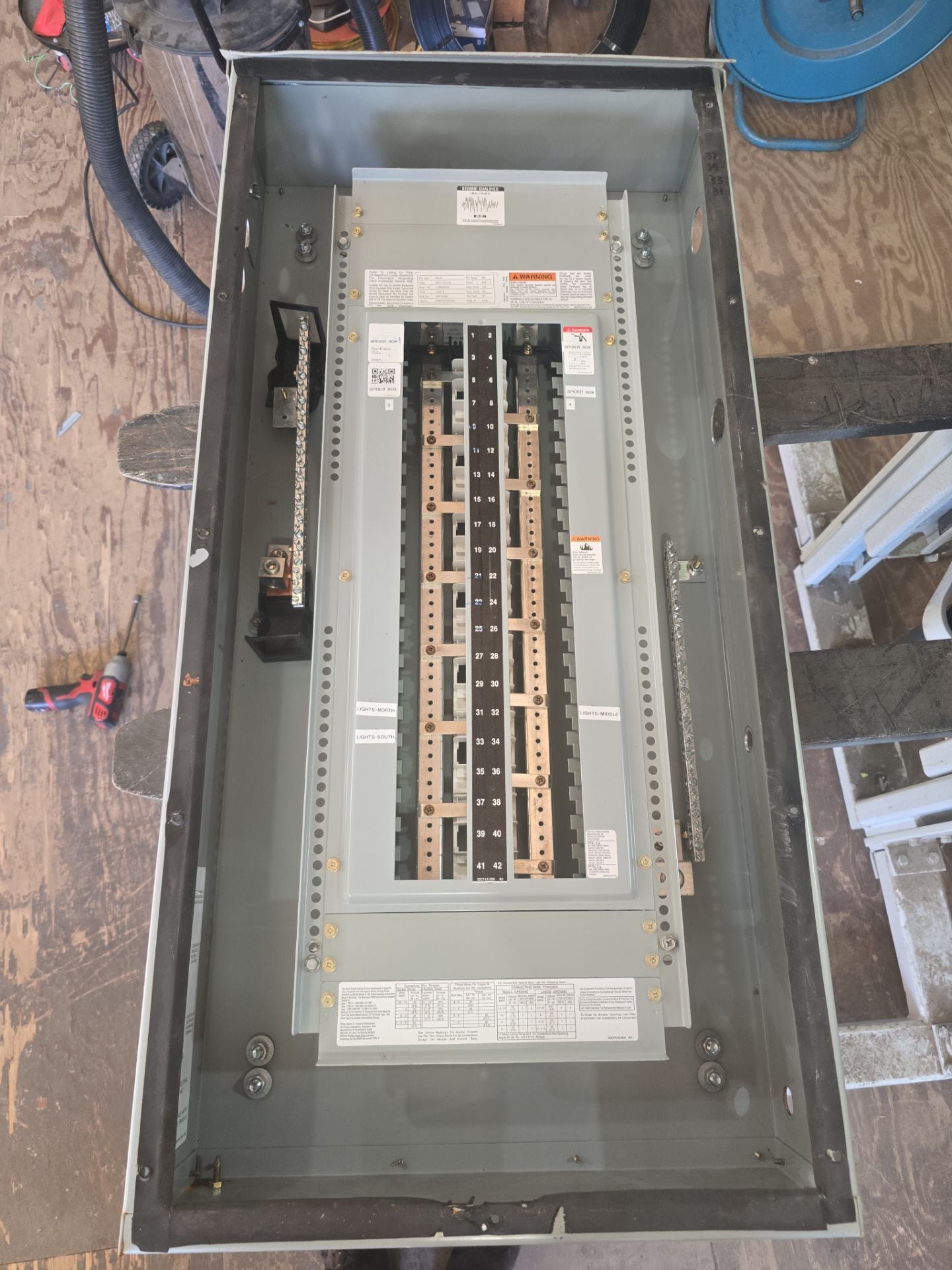 Eaton PRL1A Panelboard 225A 208Y/120V 3PH 4W 42 Space 3R Encl MLO Outdoor Used