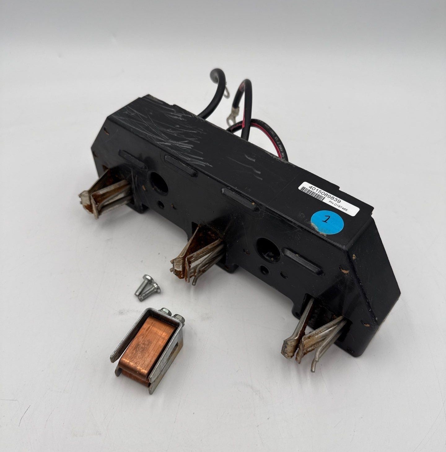 Allen Bradley PN-D167465 MCC Stab Unit 30A 140G/MG 8AWG Centerline 2100 Used