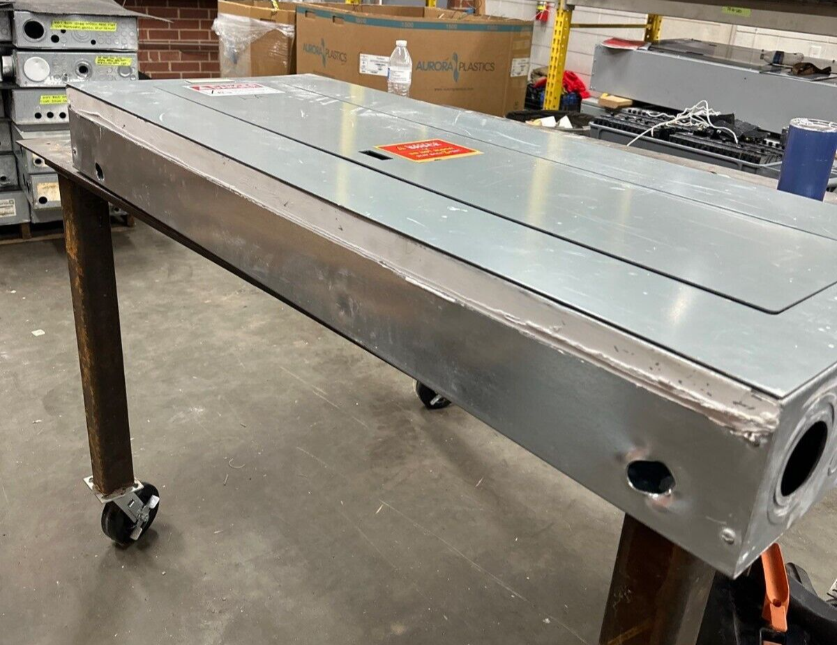 Square D NQOD442M225 Panelboard 225A 208/120V 3PH MCB Indoor Encl 42 Circuit P372 Used