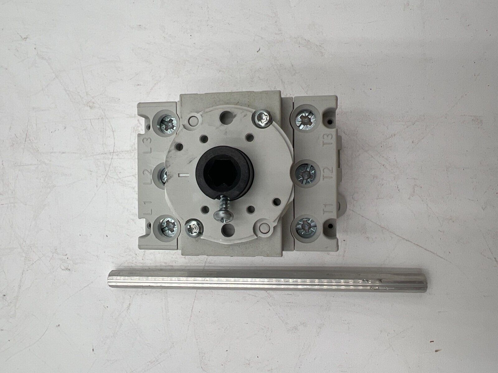 Bendikt and Jagar LTS63VHN4A3 New