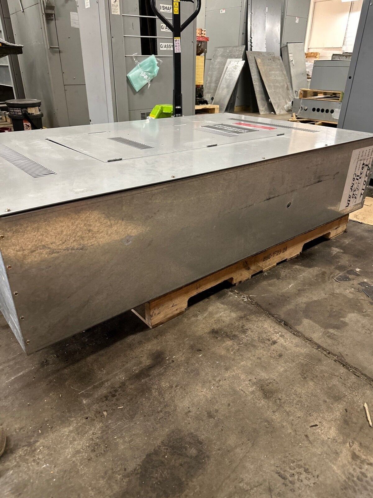 GE SCP Plus Panelboard 600A 480Y/277V 3PH 4W Indoor Encl SGHA36AT0600 MCB Panel P490 Used