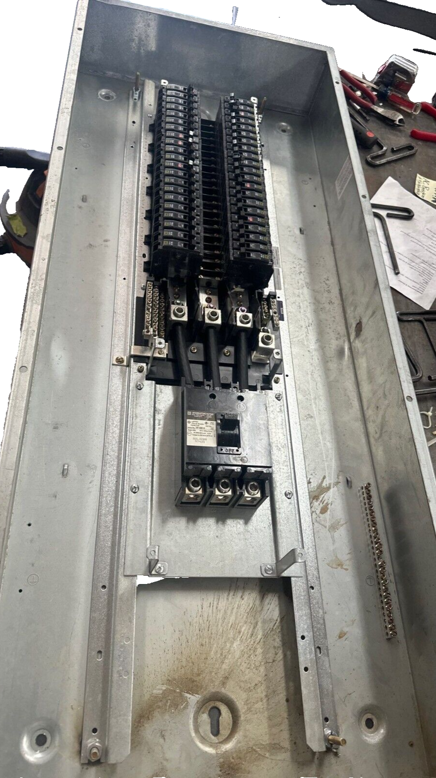 Square D NQOD442M225 NQOD Panelboard 225A 208Y/120V 3PH 4W Main MCB Q2L3200 200A P414 Used