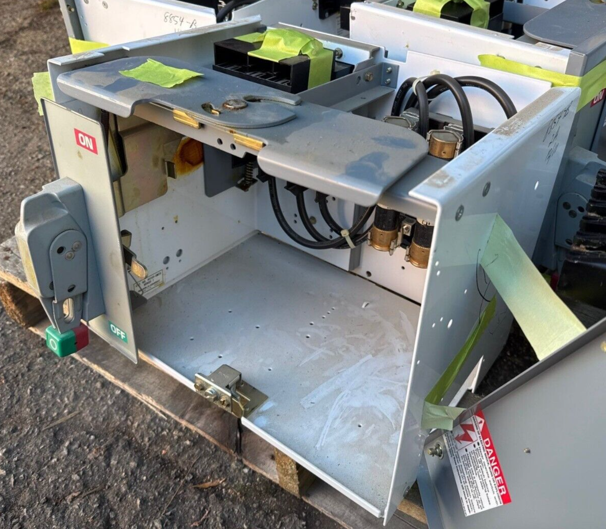 Square D Model 6 12" MCC Motor Control Center Bucket 60A 480V 3PH Fused 60 Amp Used