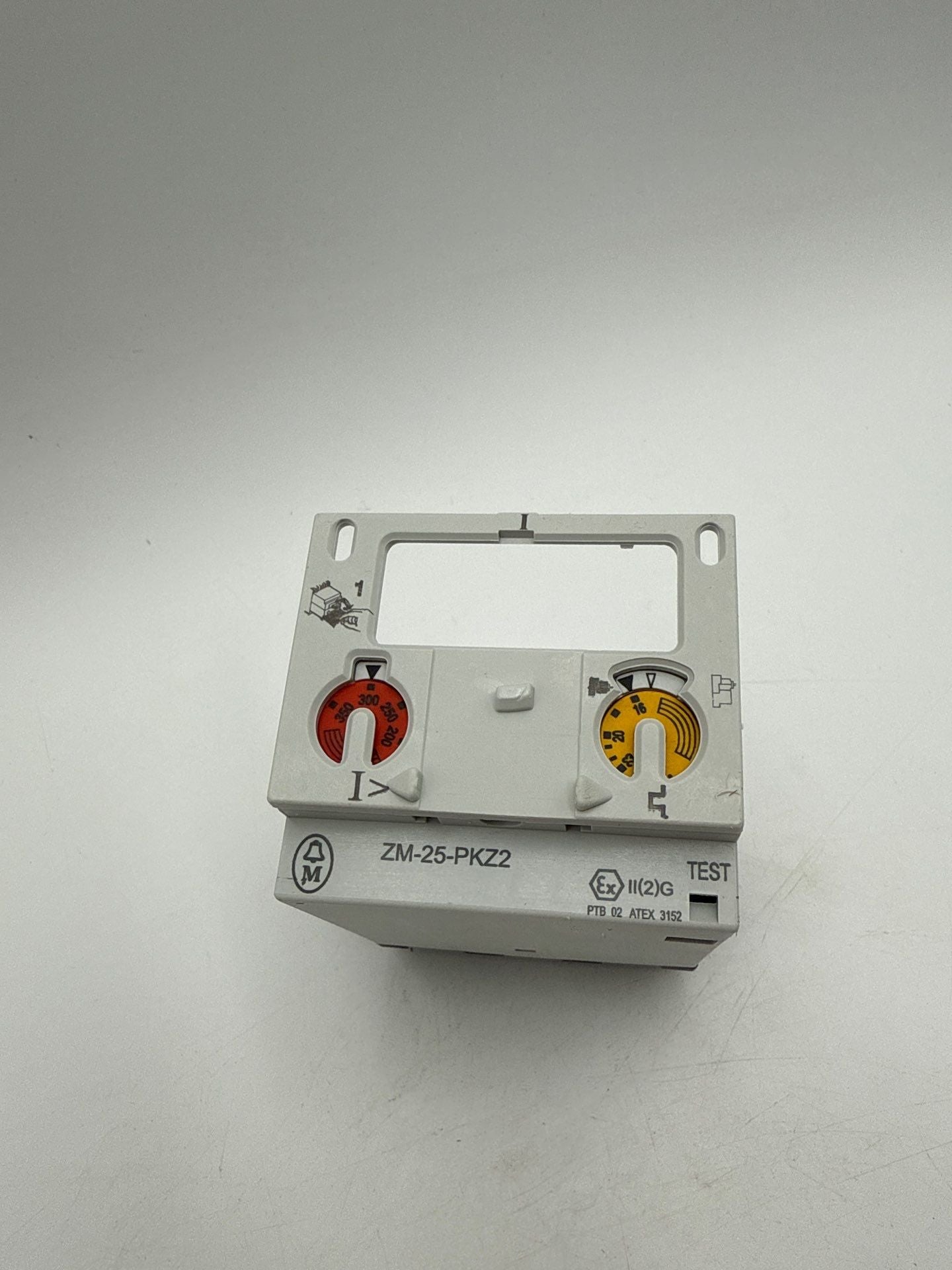 Eaton ZM-25-PKZ2 Motor Protection Trip Block 16-25A 200-350A Adj Mag Trip New