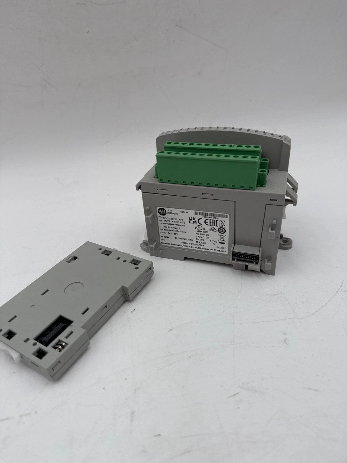 Allen-Bradley 2085-IQ16 Micro800 16 Point Digital Input Module 2085IQ16 2085-ECR Used