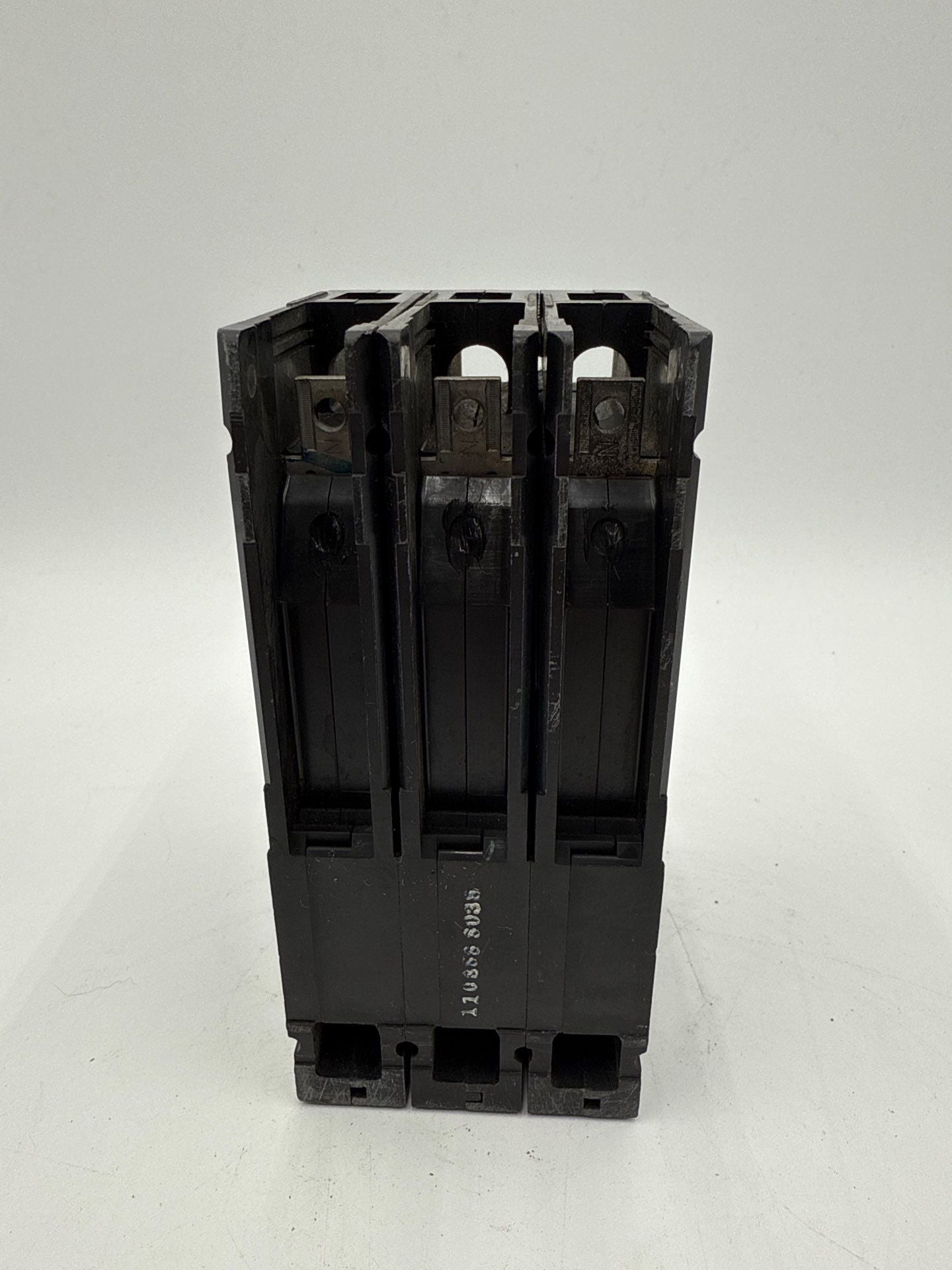 Siemens ITE ED43B015 Circuit Breaker 15A 3P 480V ED4 15 Amp 3 Pole Used