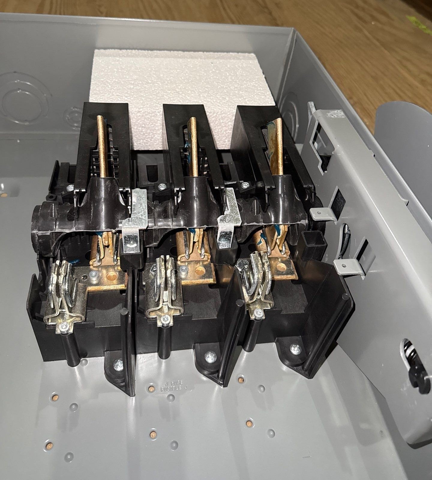 Square D H364 Safety Disconnect Switch 200A 3P 600V Indoor 200 Amp 3 Pole New