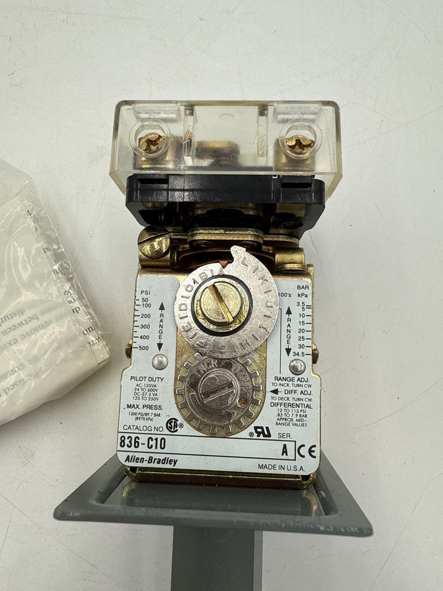 Allen Bradley 836-C10 Series A Pressure Control Switch 50-500psi 600VAC New