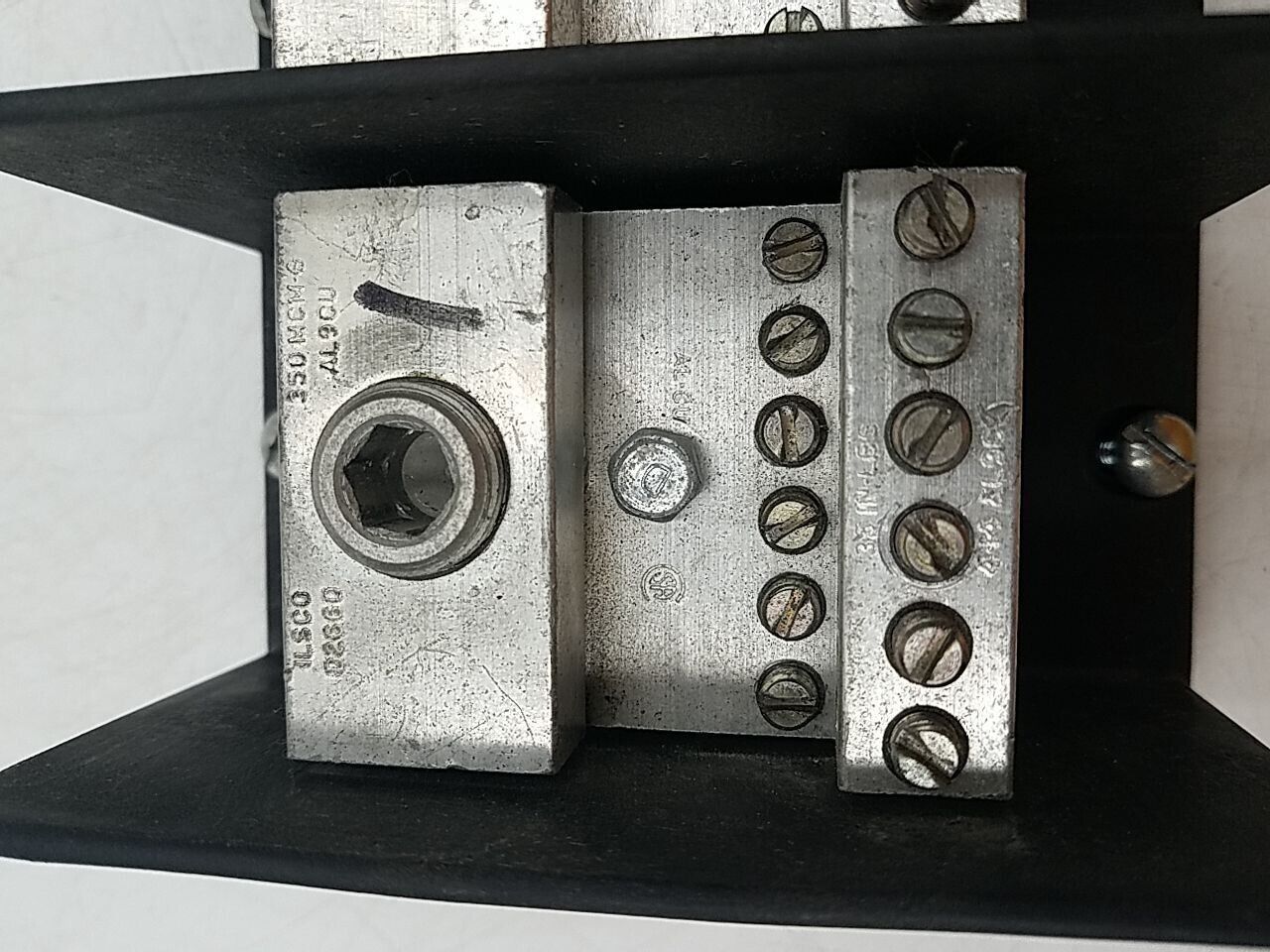 ILSCO PDB-16-350-3 Used